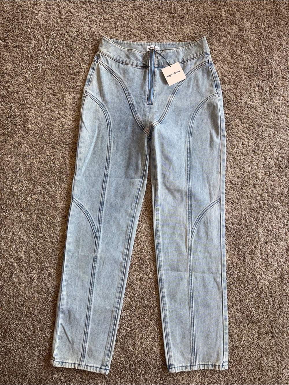 Superdown Talia High Waisted Jean in vintage blue size 28